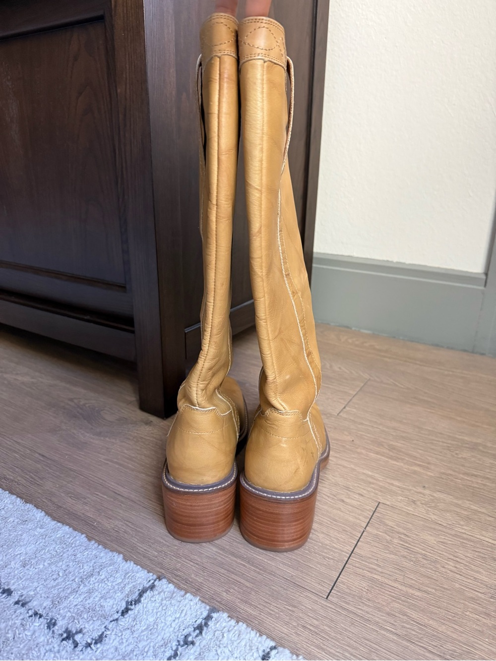 FRYE Kate Pull On Boot - Picture 3 of 8